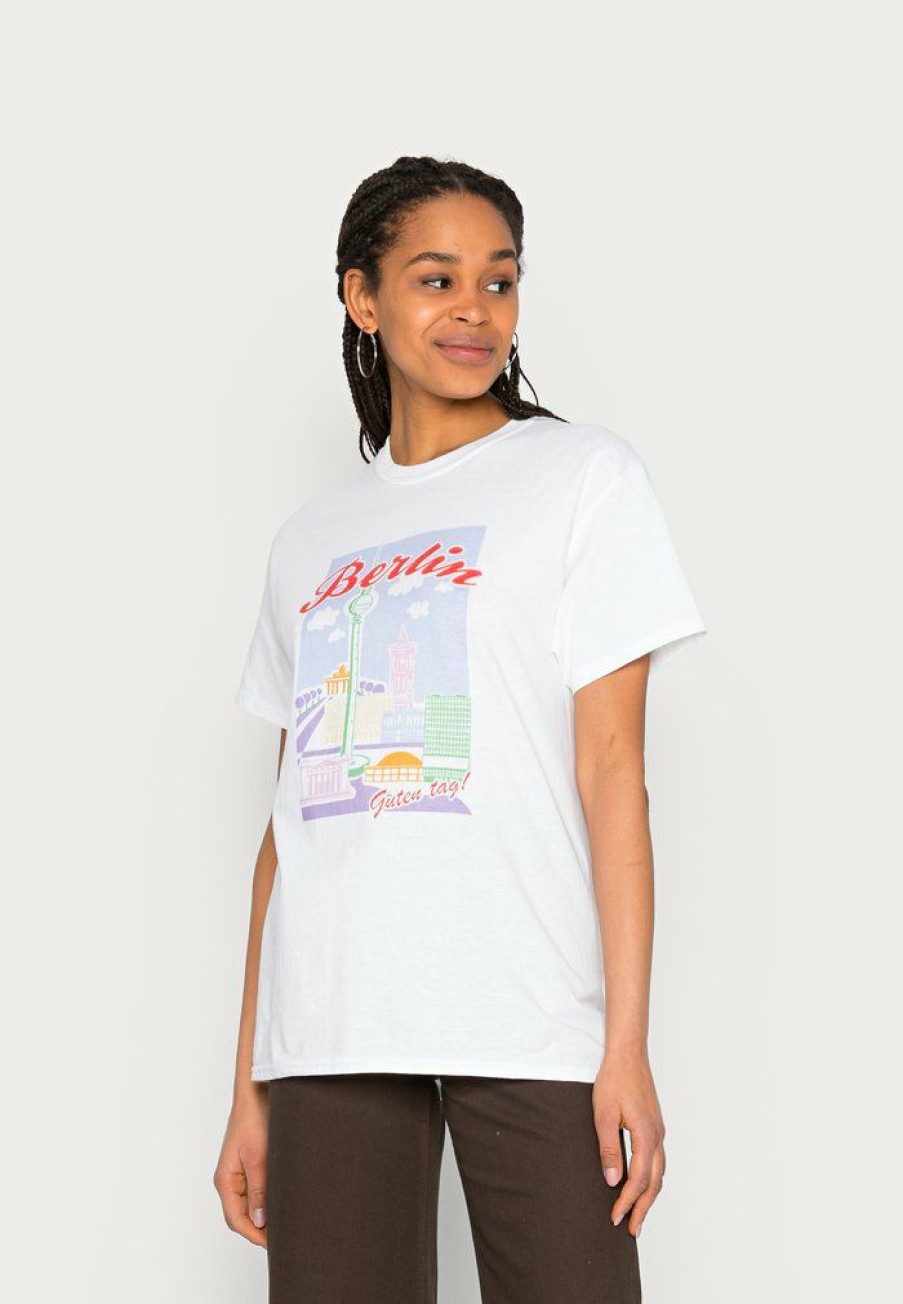 Clothing Vintage Supply | Vintage Supply Tourist Berlin Graphic Print T-Shirt White