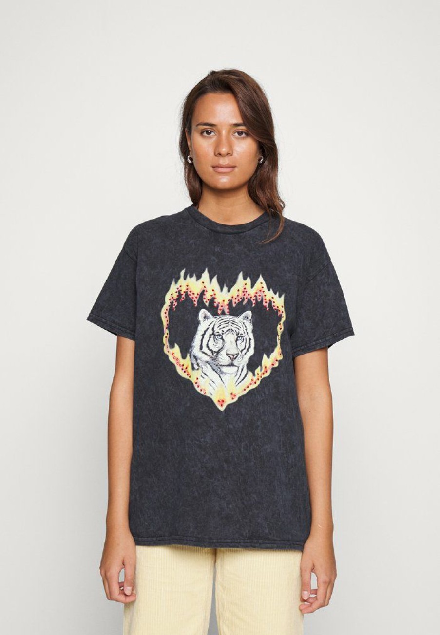 Clothing Vintage Supply | Vintage Supply Oversized With Flaming Tiger Graphic Print T-Shirt Snow Wash Black