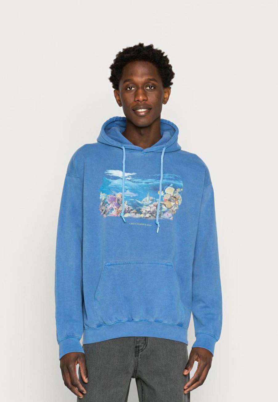 Clothing Vintage Supply | Vintage Supply Hoodie With Cairns Sea Front Print Unisex Sweatshirt Overdye Blue