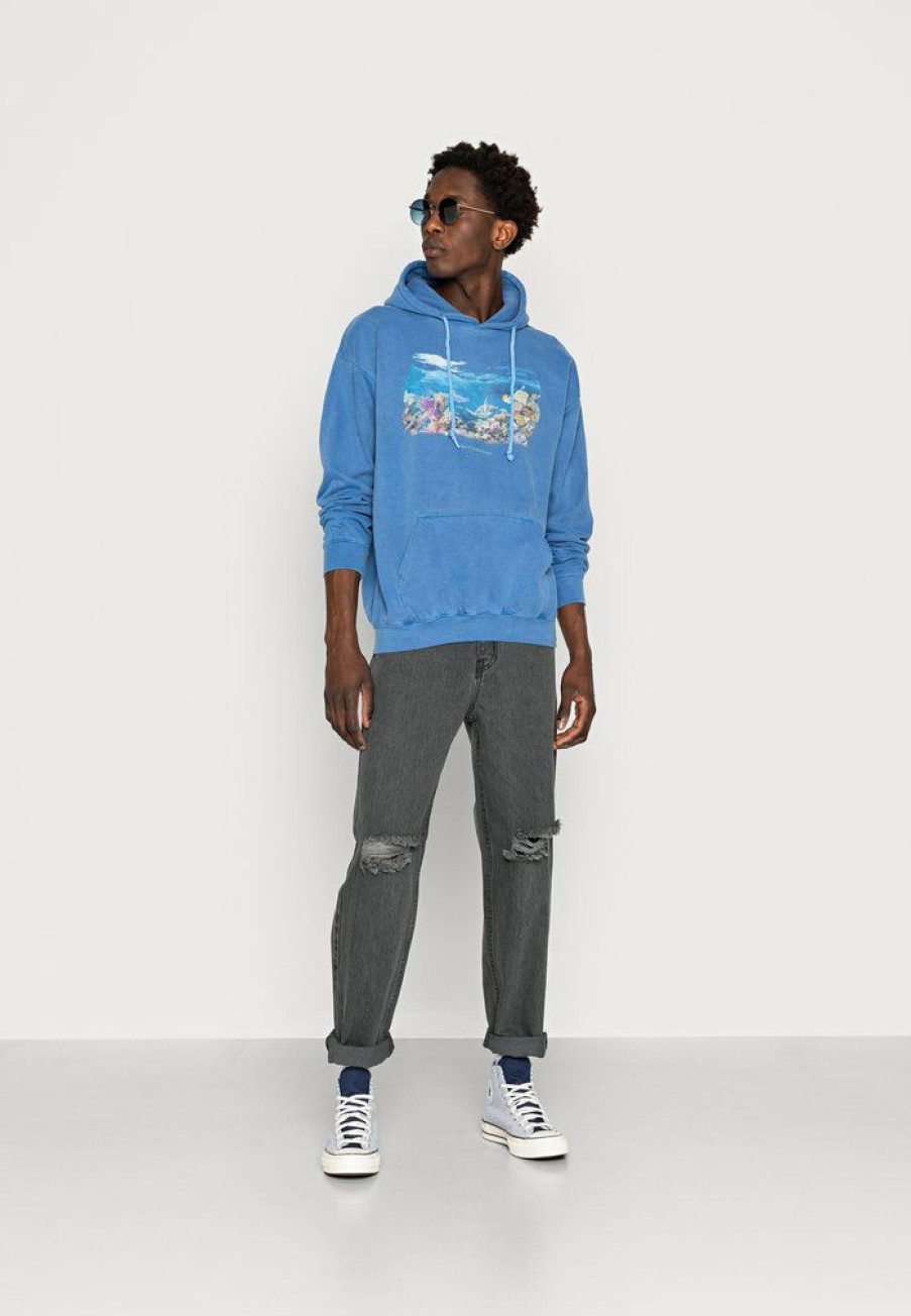 Clothing Vintage Supply | Vintage Supply Hoodie With Cairns Sea Front Print Unisex Sweatshirt Overdye Blue