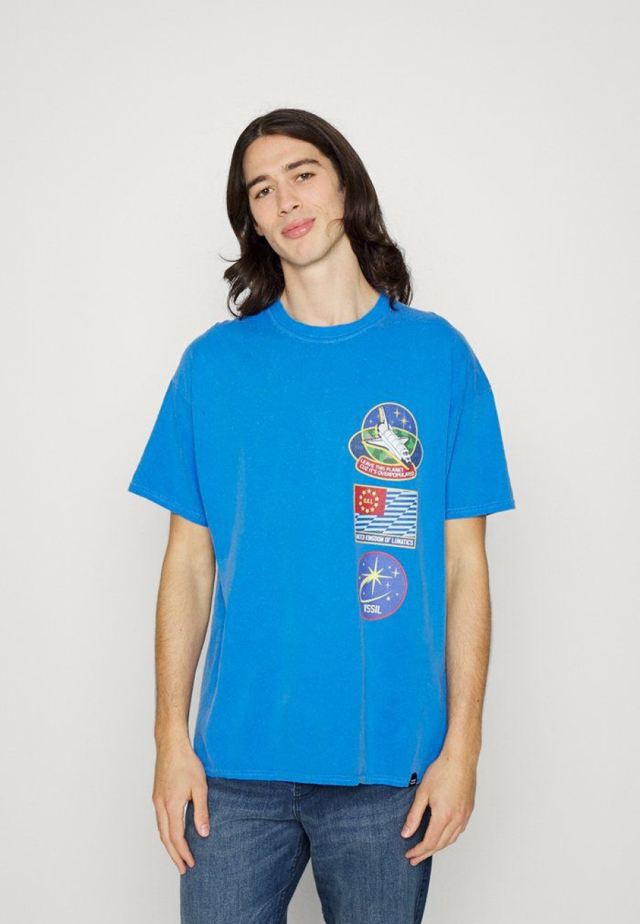 Clothing Vintage Supply | Vintage Supply Space Chest Patches Tee Print T-Shirt Royal Blue