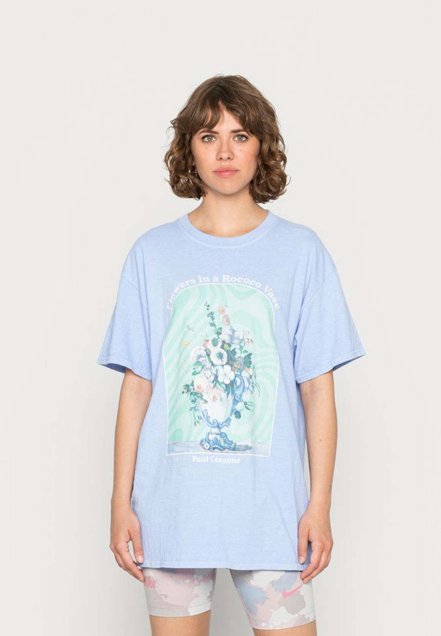 Clothing Vintage Supply | Vintage Supply Trippy Vase Art Print Print T-Shirt Overdyed Blue