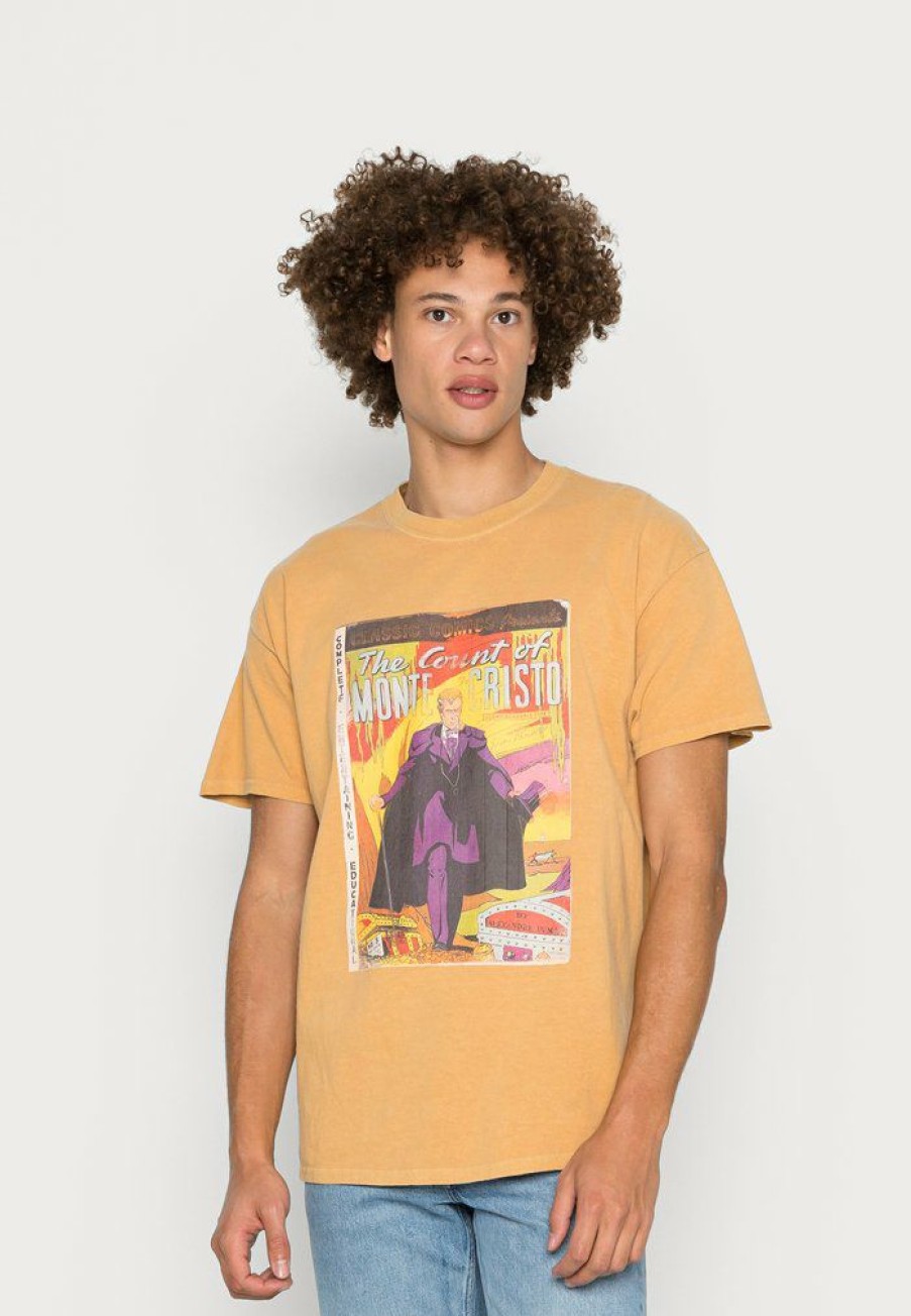 Clothing Vintage Supply | Vintage Supply Monte Cristo Comic Graphic Print T-Shirt Old Gold