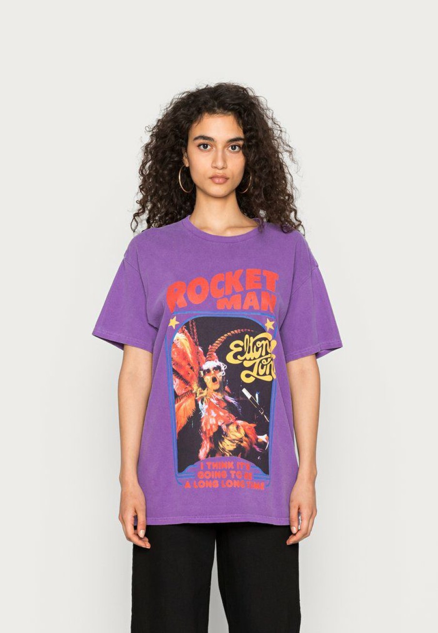 Clothing Vintage Supply | Vintage Supply Oversized With Rocket Man Graphic Print T-Shirt Purple