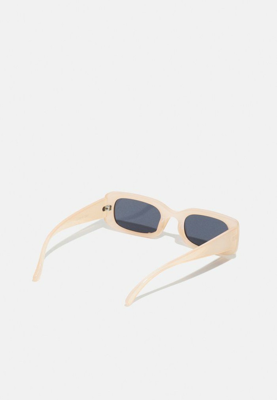 Accessoires Vintage Supply | Vintage Supply Chunky Rectangle Unisex Sunglasses Nude