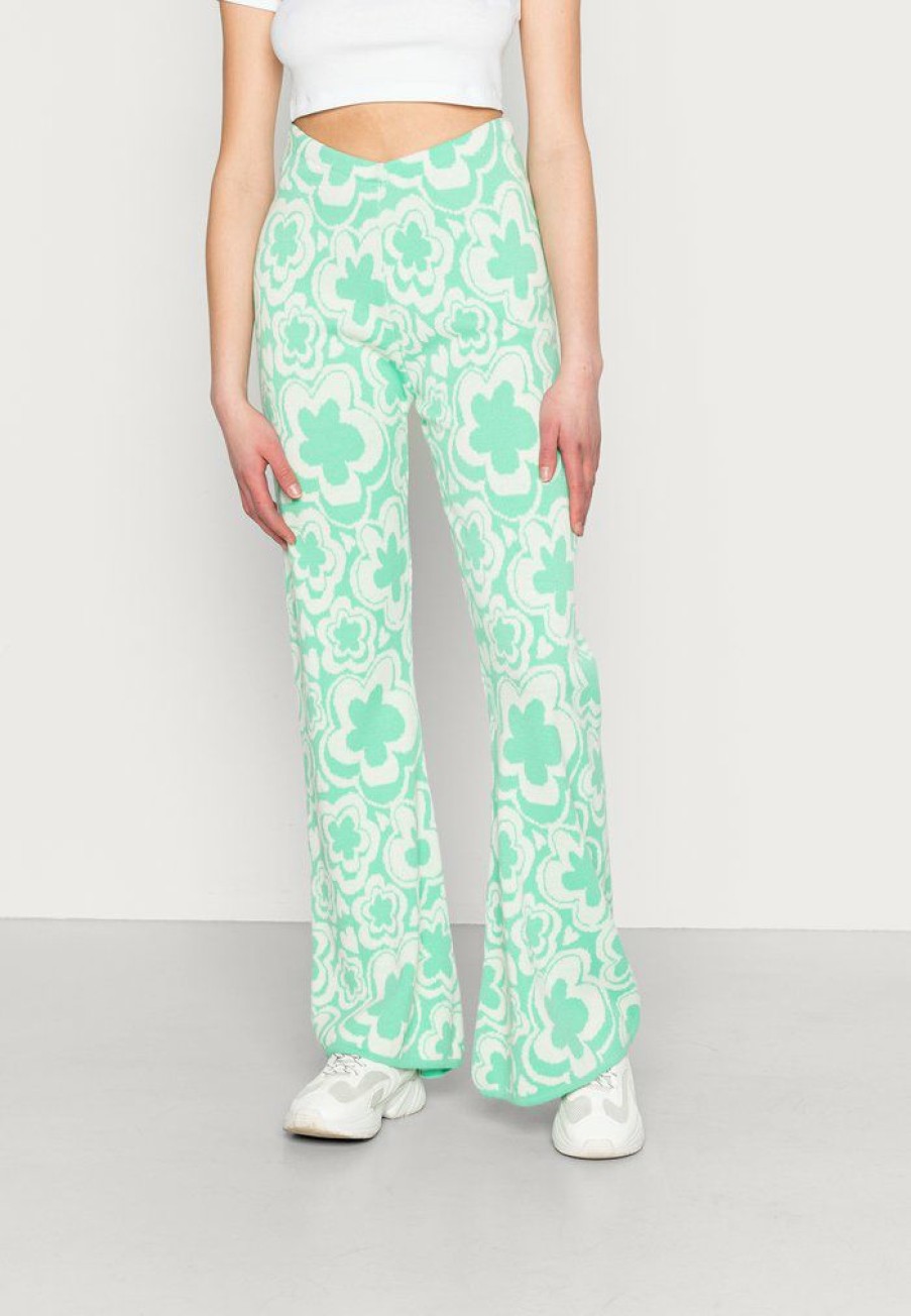 Clothing Vintage Supply | Vintage Supply Flare In Wavy Flower Intarsia Tracksuit Bottoms Green/Off White