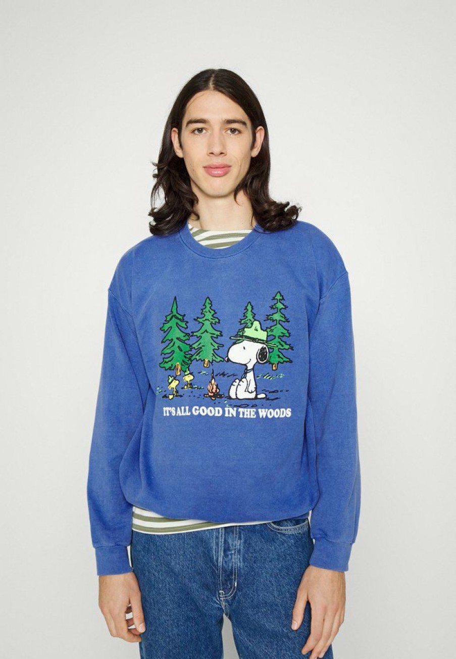 Clothing Vintage Supply | Vintage Supply Snoopy With 'It'S All Good In The Woods Unisex Sweatshirt Od Blue