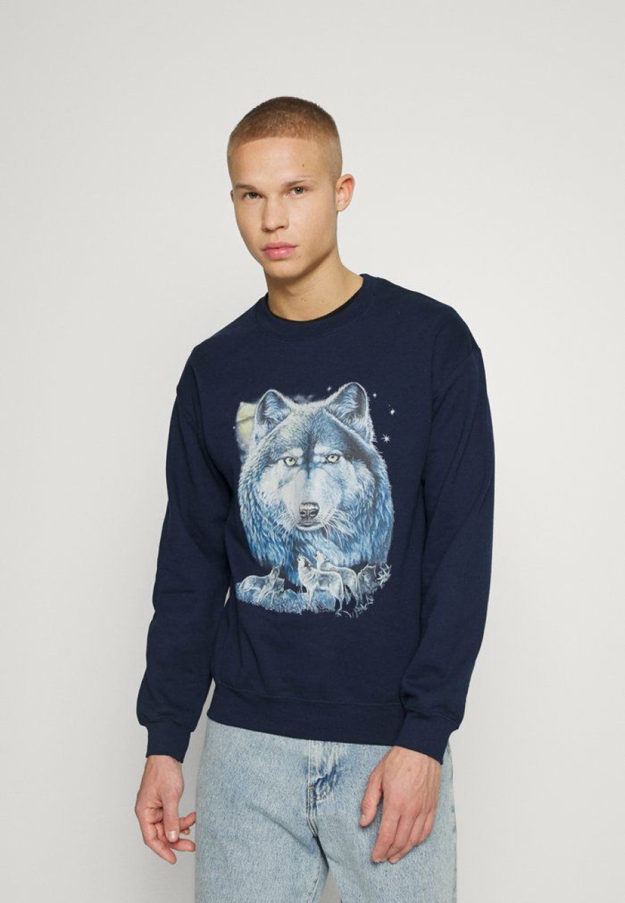 Clothing Vintage Supply | Vintage Supply Unisex With Wolf Graphic Sweatshirt Navy