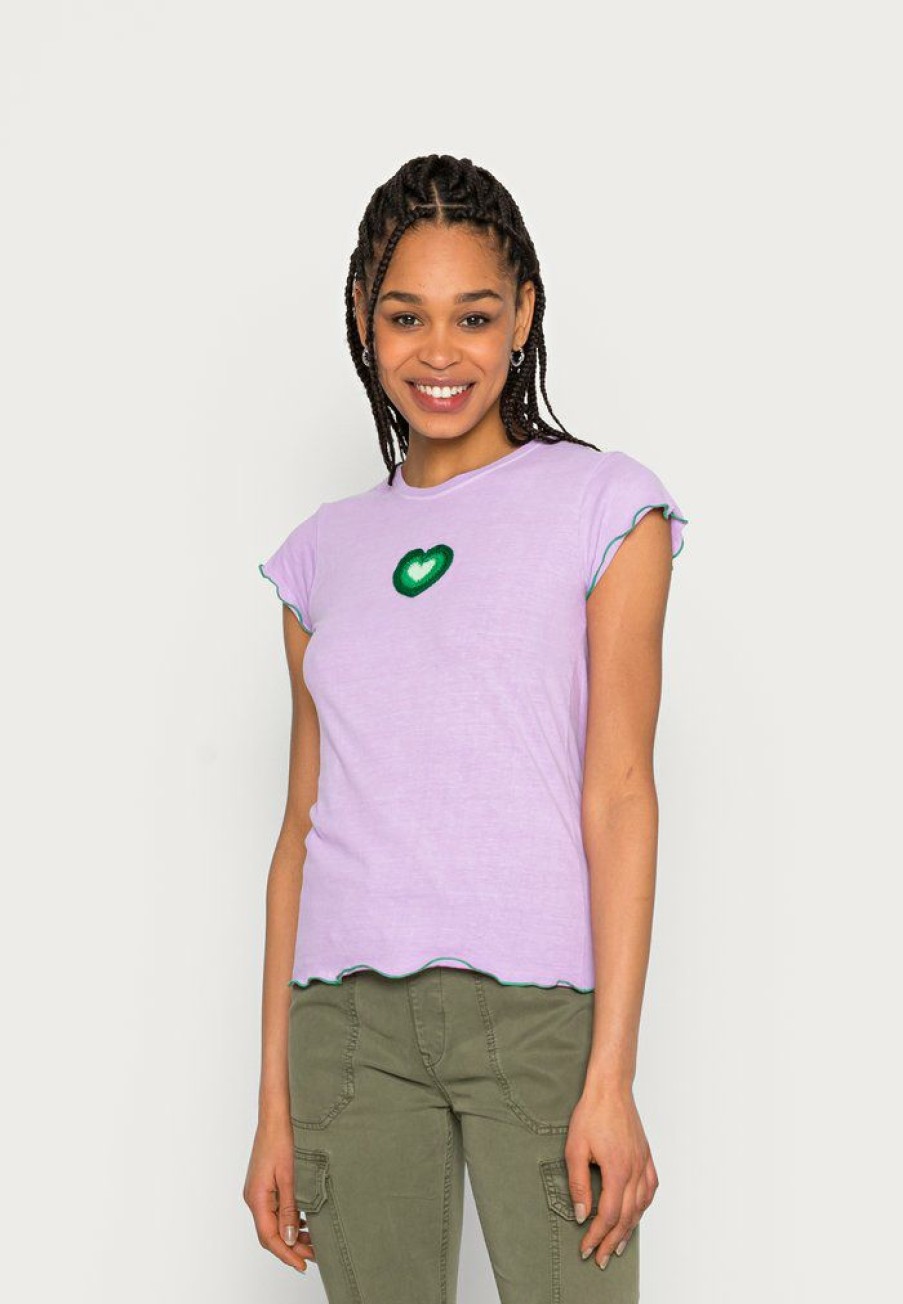 Clothing Vintage Supply | Vintage Supply Baby T-Shirt With Crochet Heart & Lettuce Hems Print T-Shirt Lilac