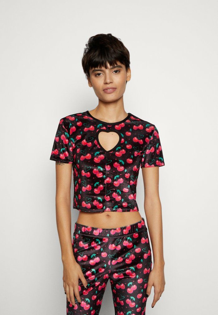 Clothing Vintage Supply | Vintage Supply Heart Cut Out Detail In Cherries Print Print T-Shirt Multi